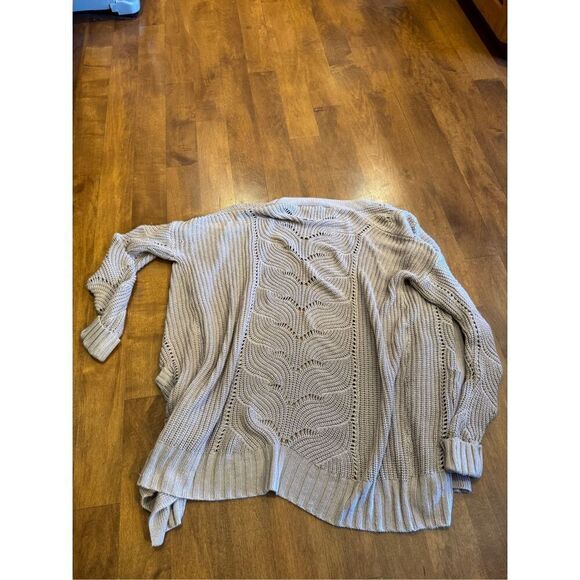 Woman’s pink republic cardigan, size large - Picture 4 of 4